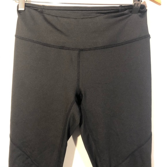Reebok Black Cropped Leggings Reflective Strip Women's Size Small - Picture 4 of 8